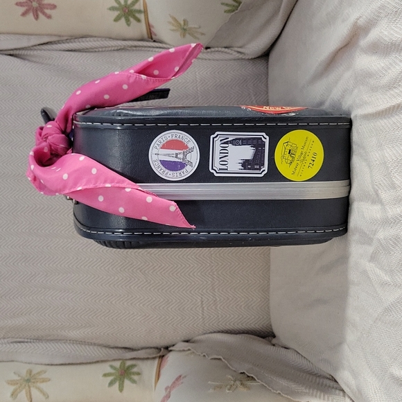 Vintage Fingerhut Luggage Small Case - Picture 6 of 10